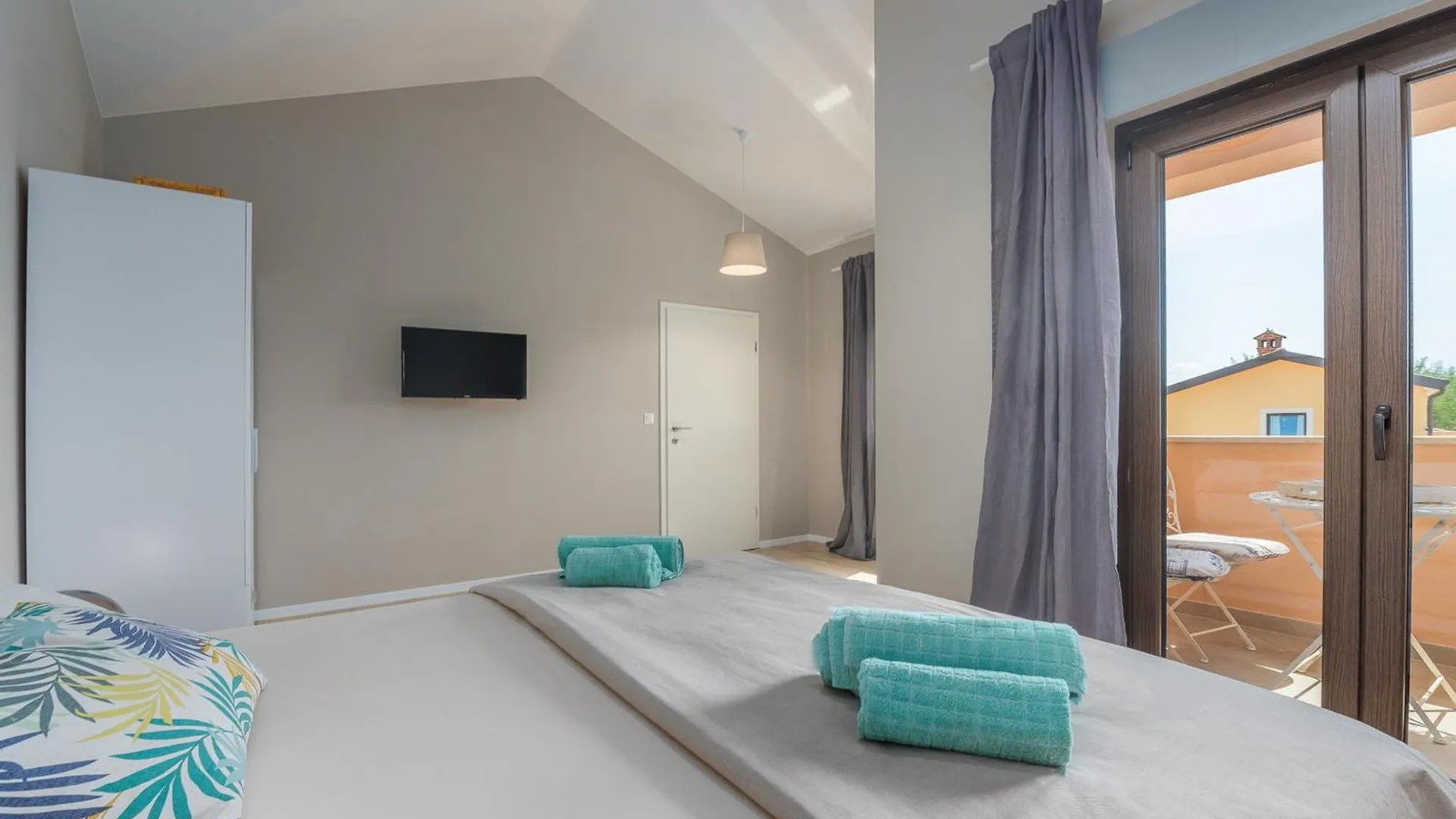 Two Bedroom Family House Danica Babici 0*,