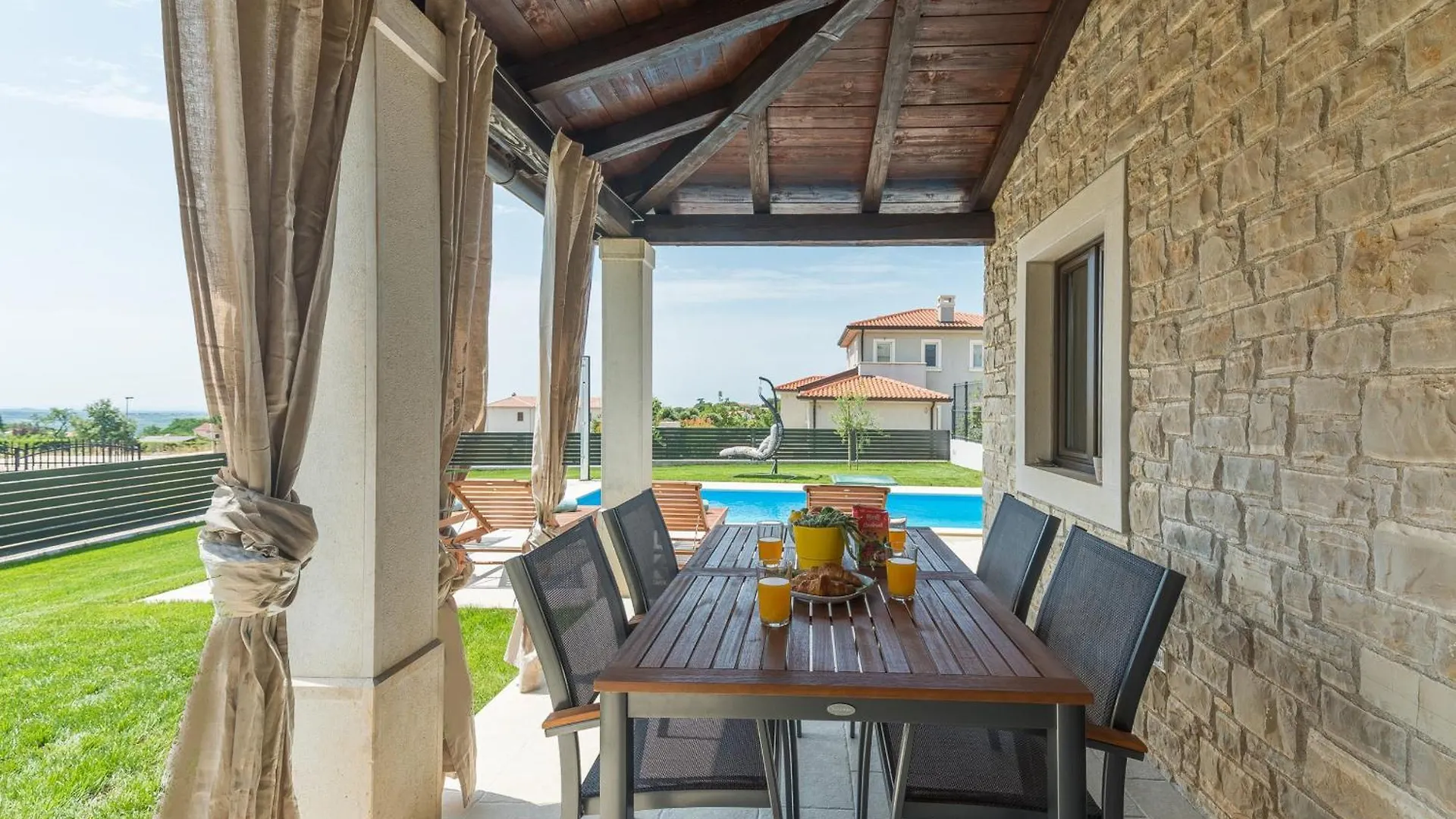 Two Bedroom Family House Danica Babici Ferienhaus